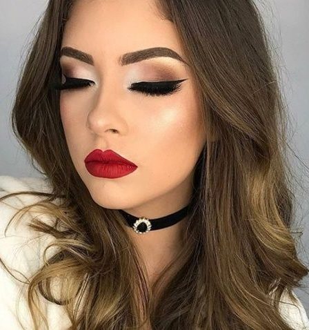 Ressalte os olhos e a boca